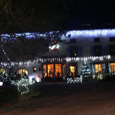 Auberge De La Charriole Taintrux Exteriör bild
