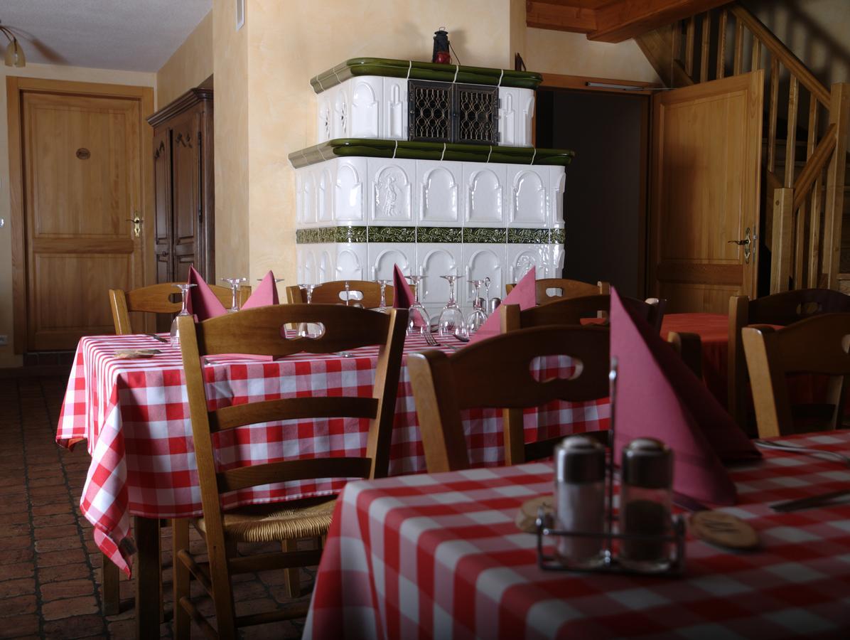 Auberge De La Charriole Taintrux Exteriör bild