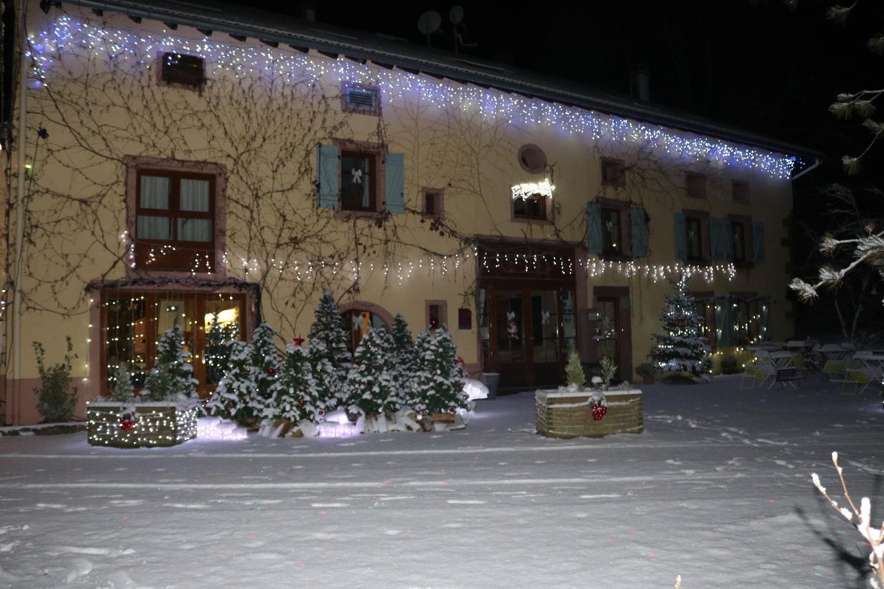 Auberge De La Charriole Taintrux Exteriör bild